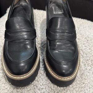 Women’s DV Dolce Vita Tammy Lug Heel Black Loafers - Size 8.5